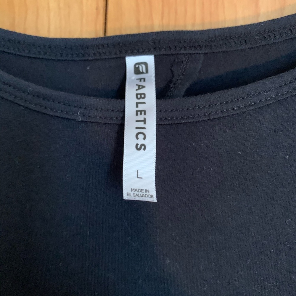 Fabletics top - Picture 3 of 3